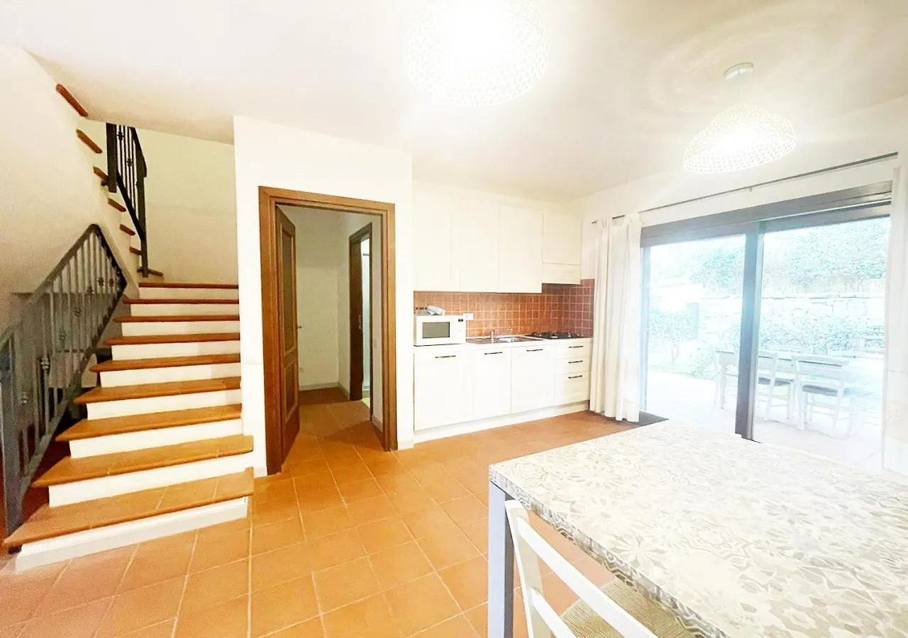 Pgs Immobiliare Srls Guardioli Bouganville Villetta A Schiera Con Terrazza Attrezzata E Posto Auto Privato La Maddalena İtalya